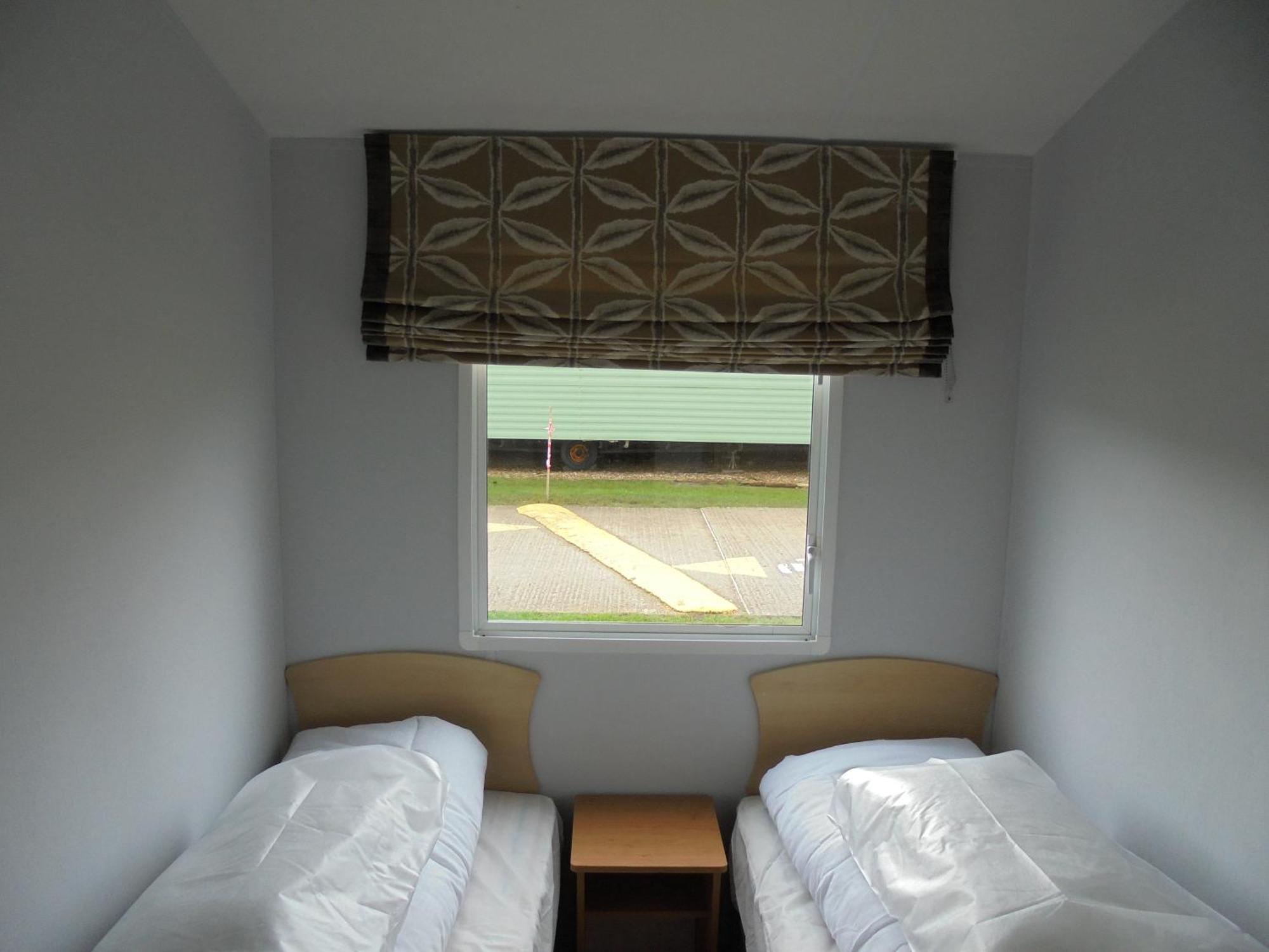 Sealands Herald 6 Berth, Access To The
